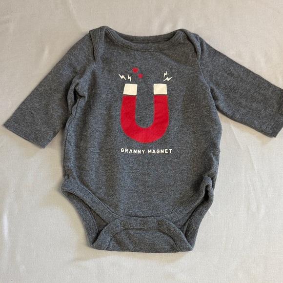 GAP Baby Grey long sleeve Onesie - Picture 1 of 3
